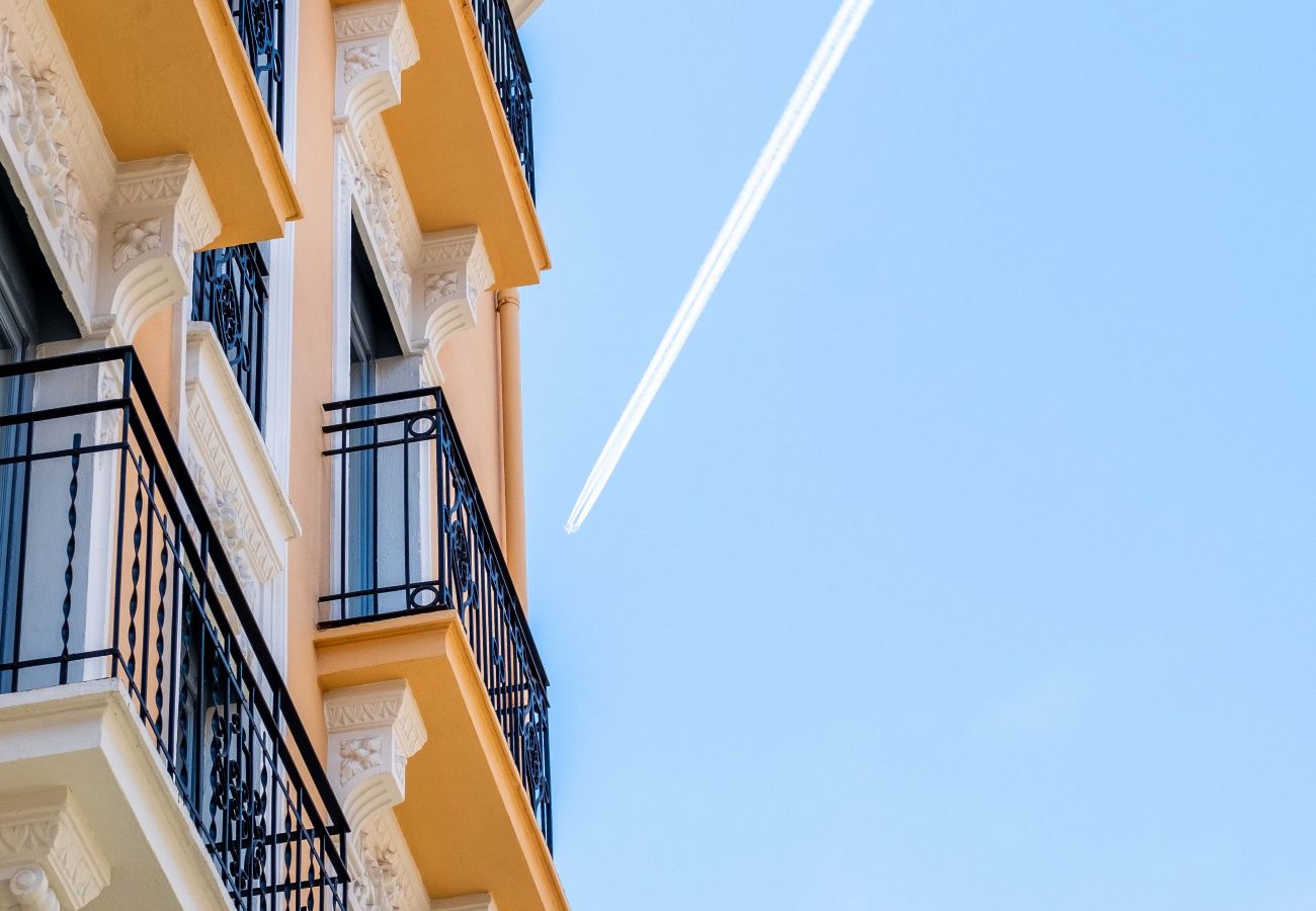 Studio in Valencia / València - 🌻Classy Studio Apartment with Unique Design🌻