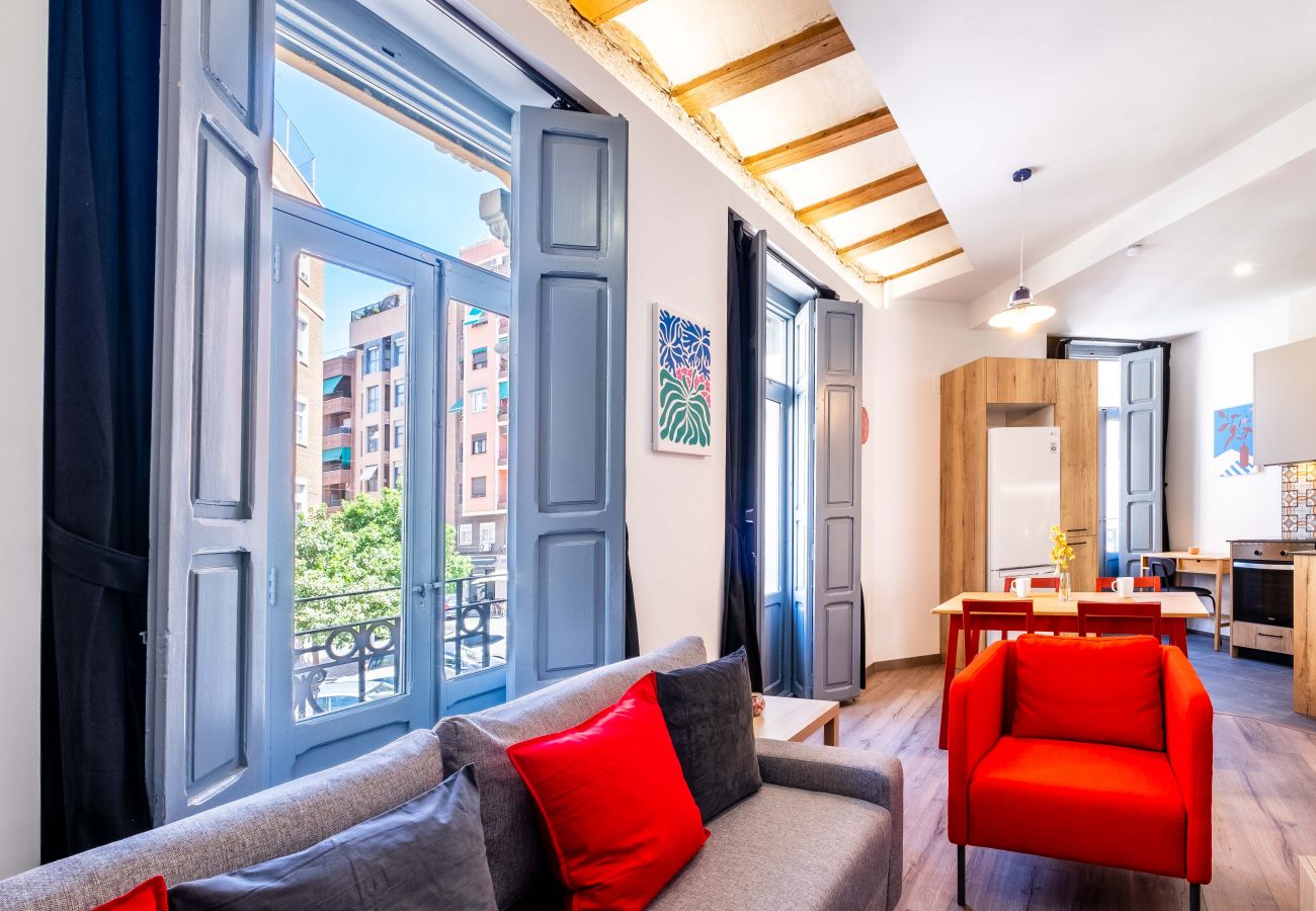 Apartment in Valencia / València - 🌜Quality Apartment with Homely Decor🌛